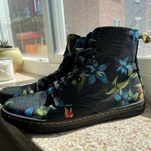 Floral Doc Marten Shoreditch *WORN ONCE*